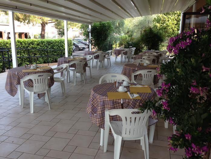 Residenza Hotel Garden Toscolano Maderno Exterior foto